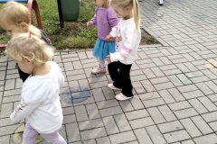 1000000692